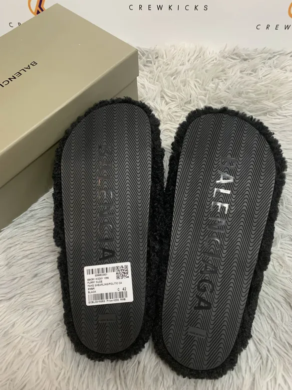 Balenciaga Furry Slide Black