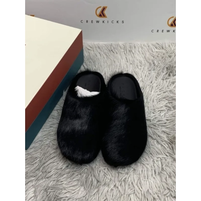 Marni Furry Slide Black 02