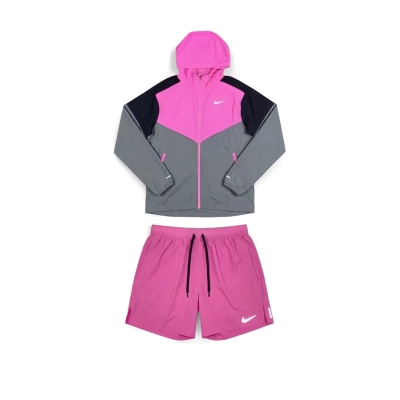 Nike Windrunner & 7” Challenger Short Set Playful Pink 01