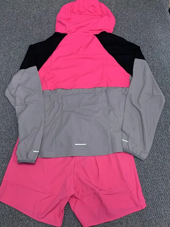 Nike Windrunner & 7” Challenger Short Set Playful Pink