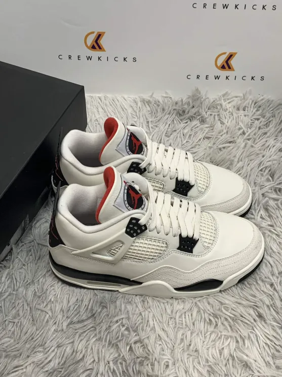 Jordan 4 Retro OG Flight Club IM4002-100