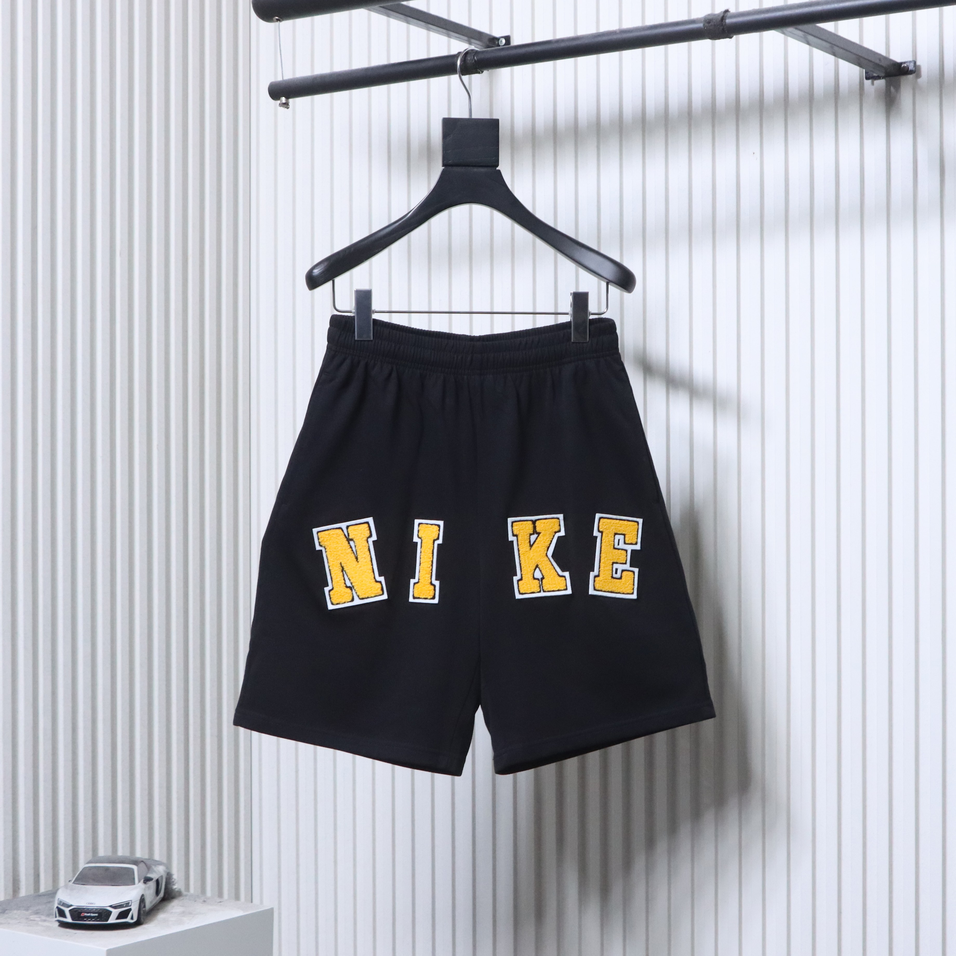 Nike Midweight Short