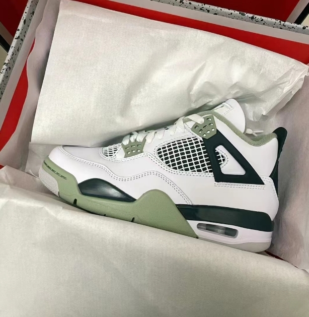 Jordan 4 Retro Seafoam AQ9129-103 review Matthew