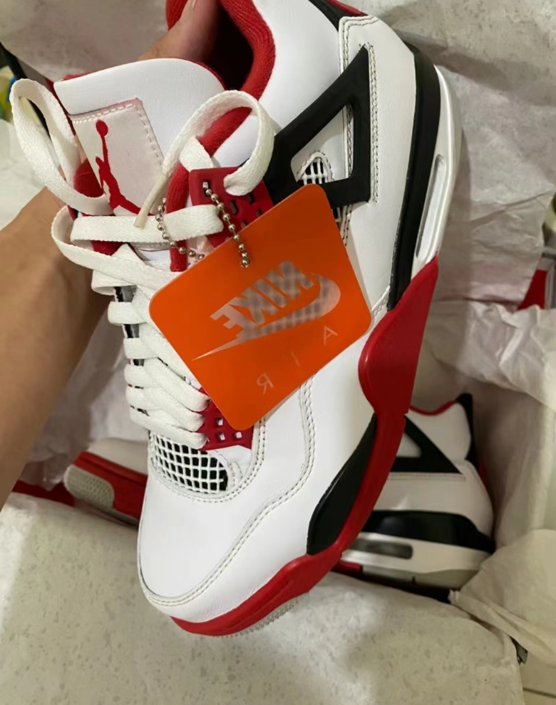 Air Jordan 4 Retro OG Fire Red DC7770-160  review Leyla