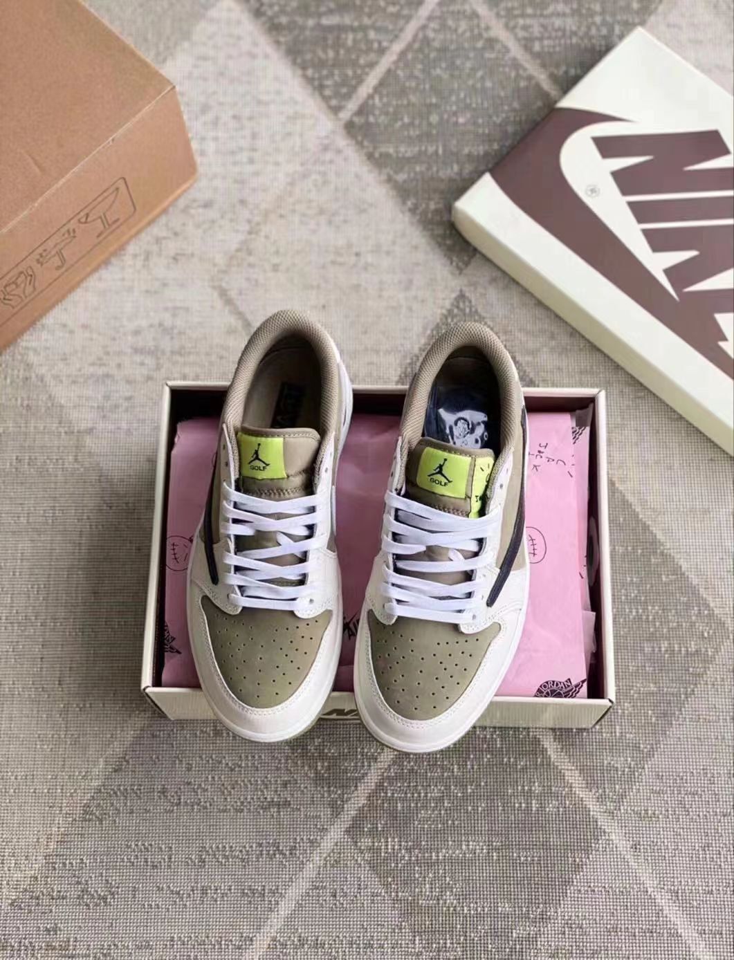 Jordan 1 Retro Low Golf Travis Scott Neutral Olive FZ3124-200 review Ilyas 01