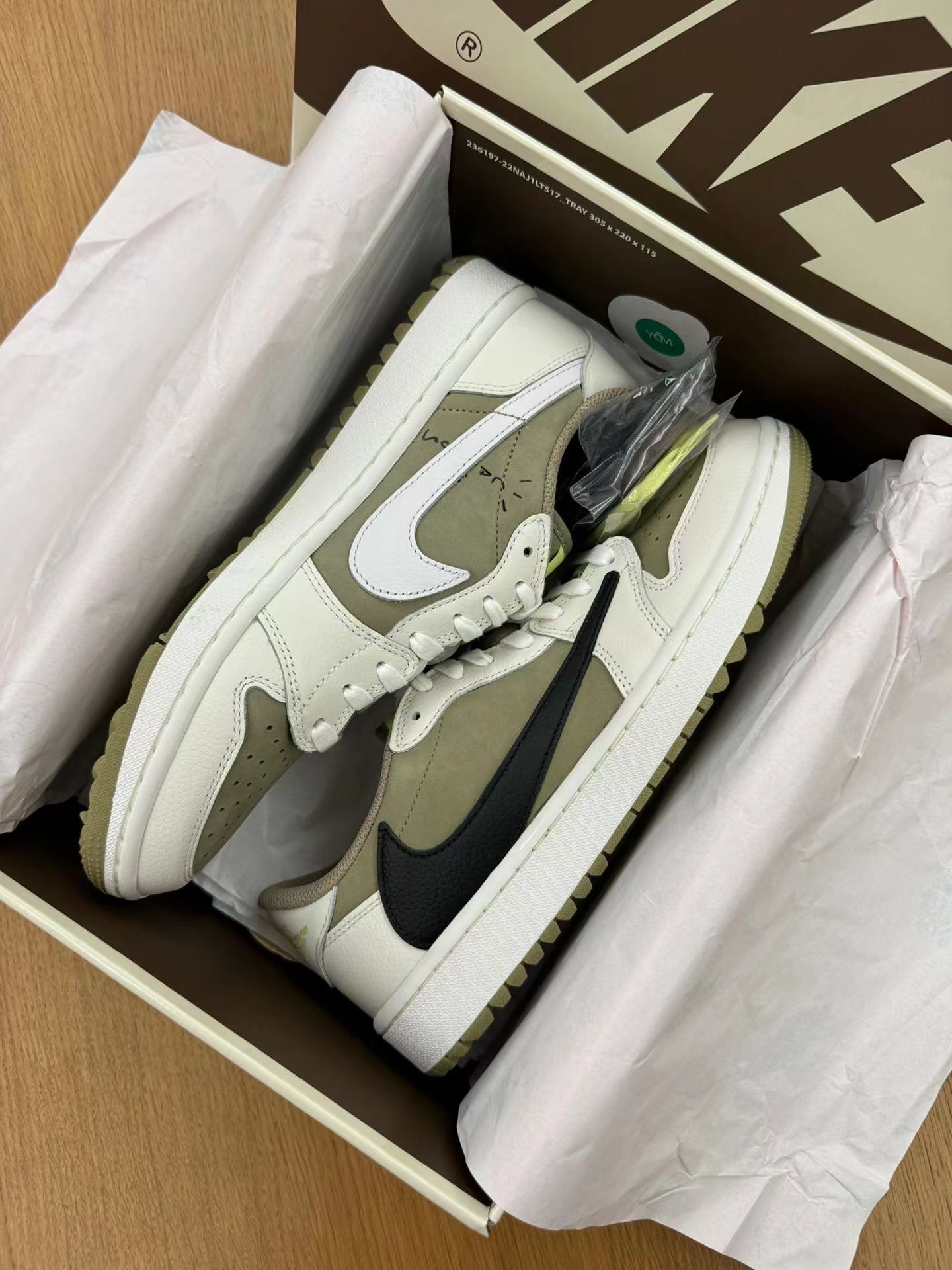 Jordan 1 Retro Low Golf Travis Scott Neutral Olive FZ3124-200 review Malek