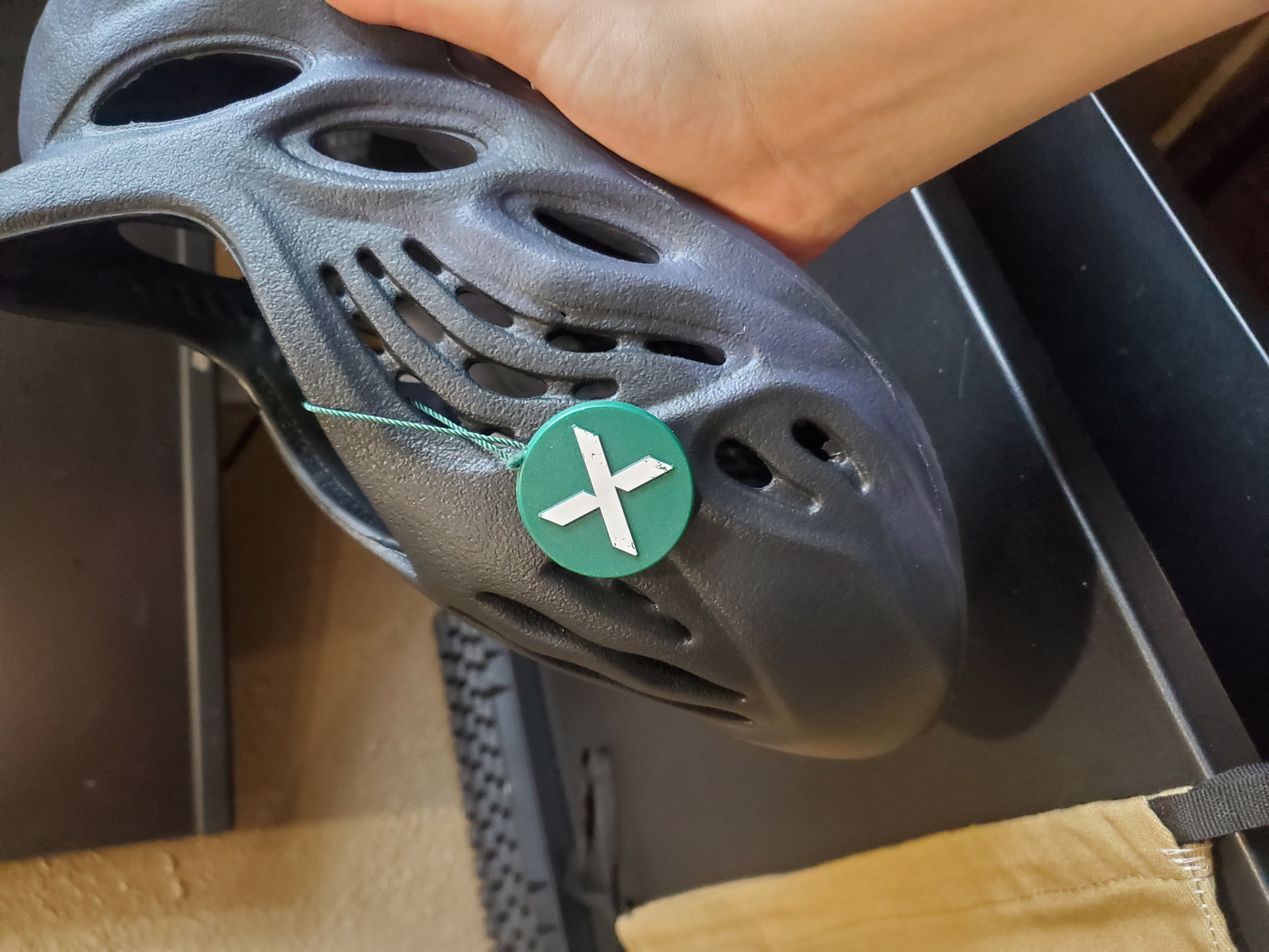 adidas Yeezy Foam RNNR Mineral Blue GV7903 review X 02