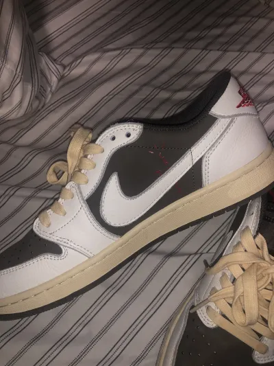 Jordan 1 Retro Low OG SP Travis Scott Reverse Mocha DM7866-162  review Eduardo Martinez  02