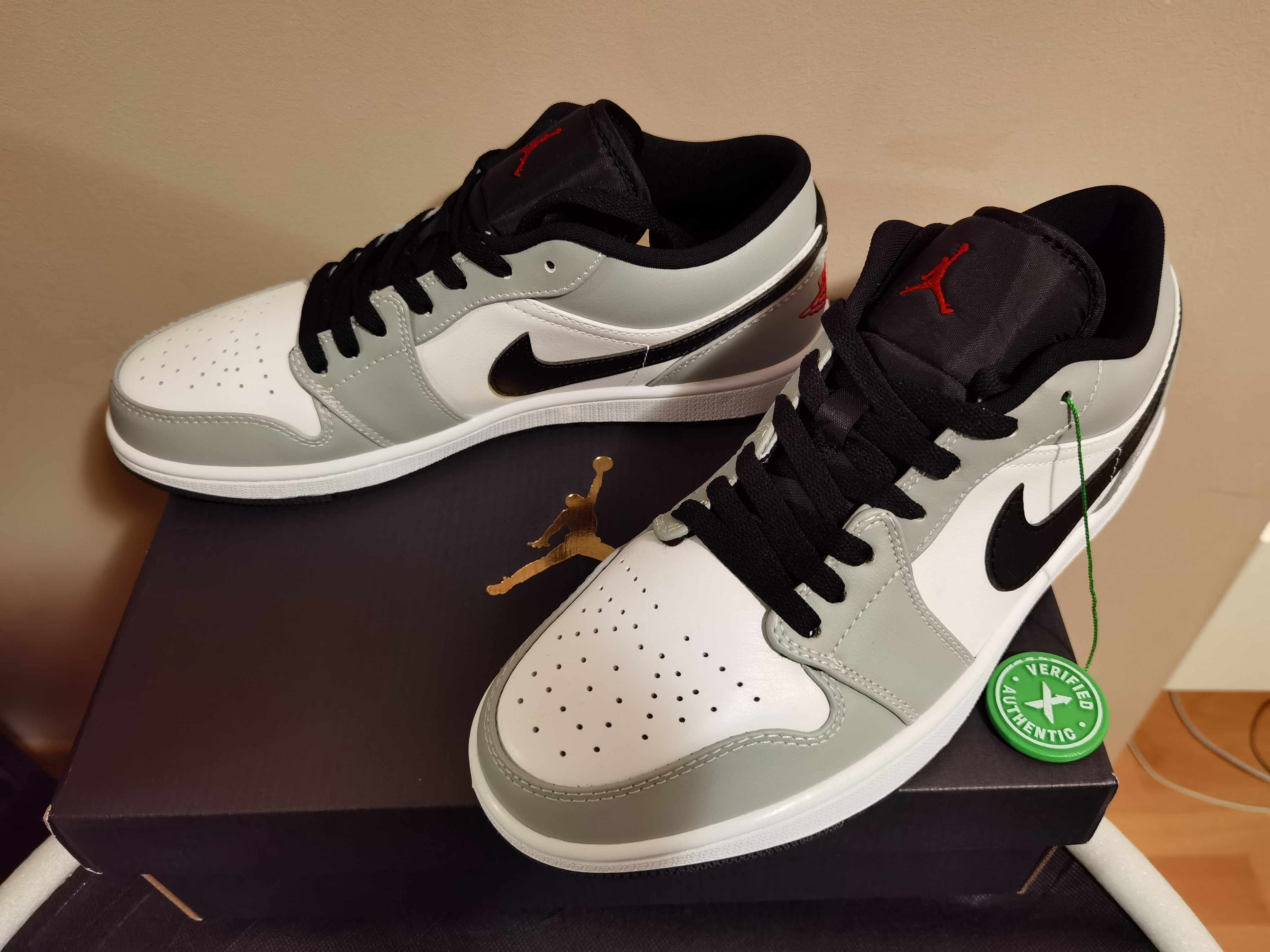 Jordan 1 Low Light Smoke Grey 553558-030 review Marko 00