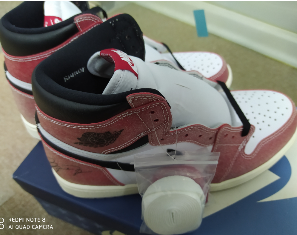 Trophy Room x Air Jordan 1 Retro High OG DA2728-100  review Noah_14****6075367