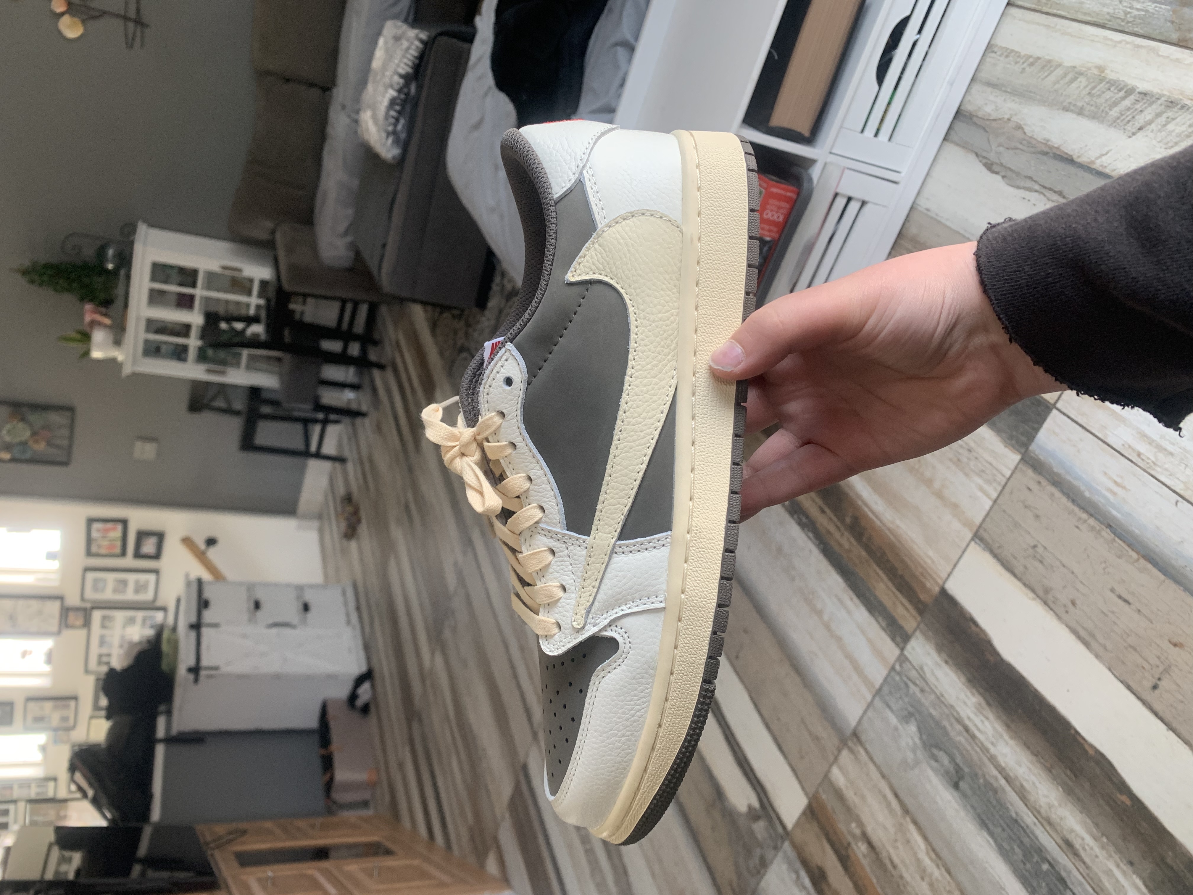 Jordan 1 Retro Low OG SP Travis Scott Reverse Mocha DM7866-162  review customer101 01