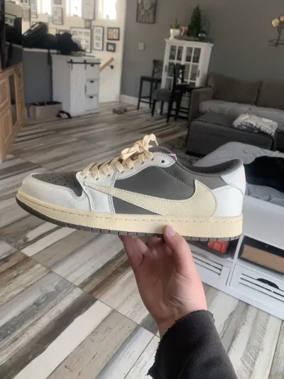 Jordan 1 Retro Low OG SP Travis Scott Reverse Mocha DM7866-162  review customer101 01