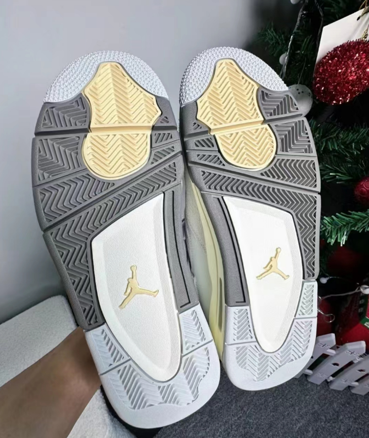 Jordan 4 Retro SE Craft Photon Dust DV3742-021 review Gabriel 01