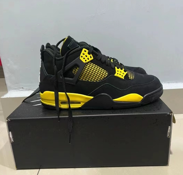 Air Jordan 4 Retro Thunder  DH6927-017 review Diego
