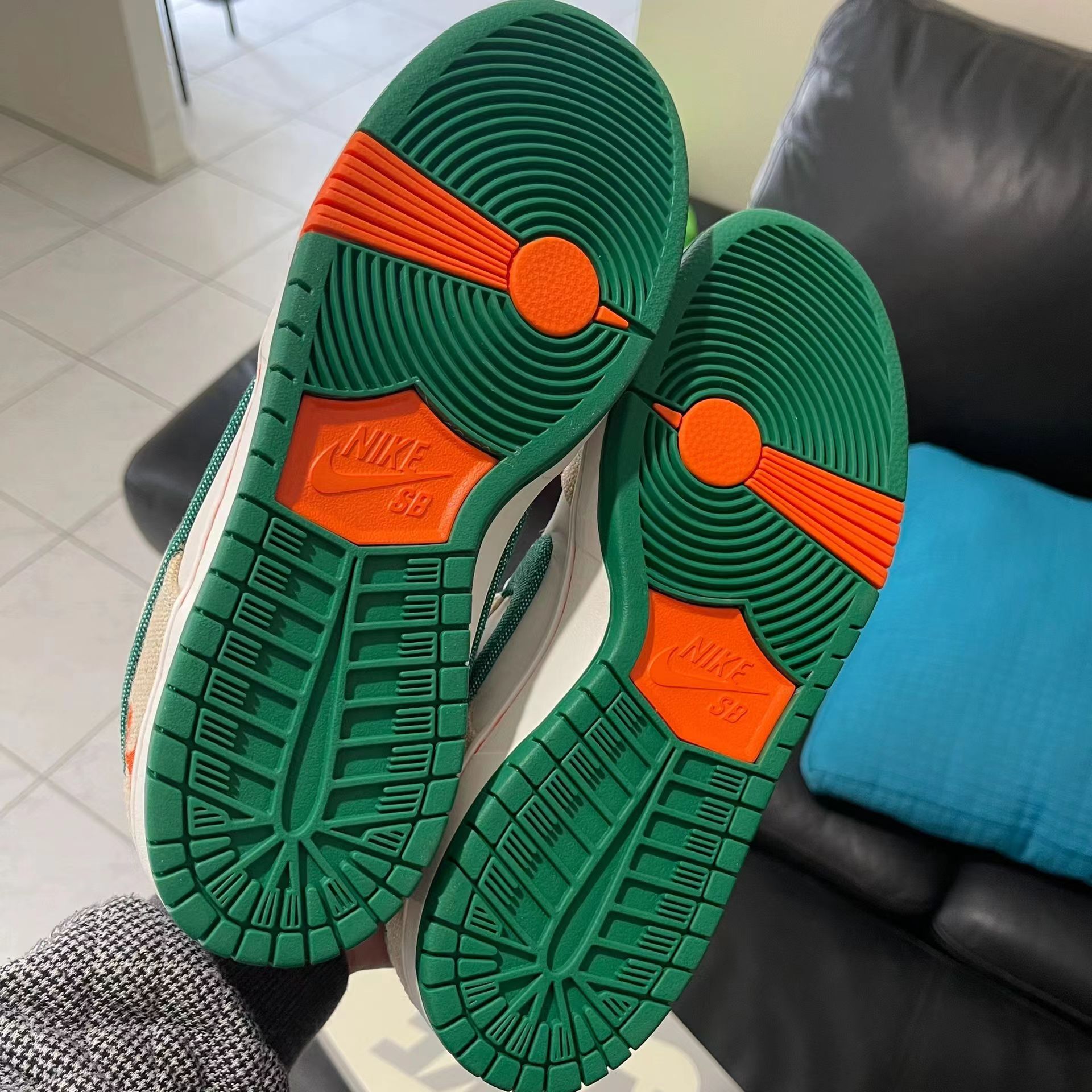 Nike SB Dunk Jarritos FD0860-001 review Corissa 01