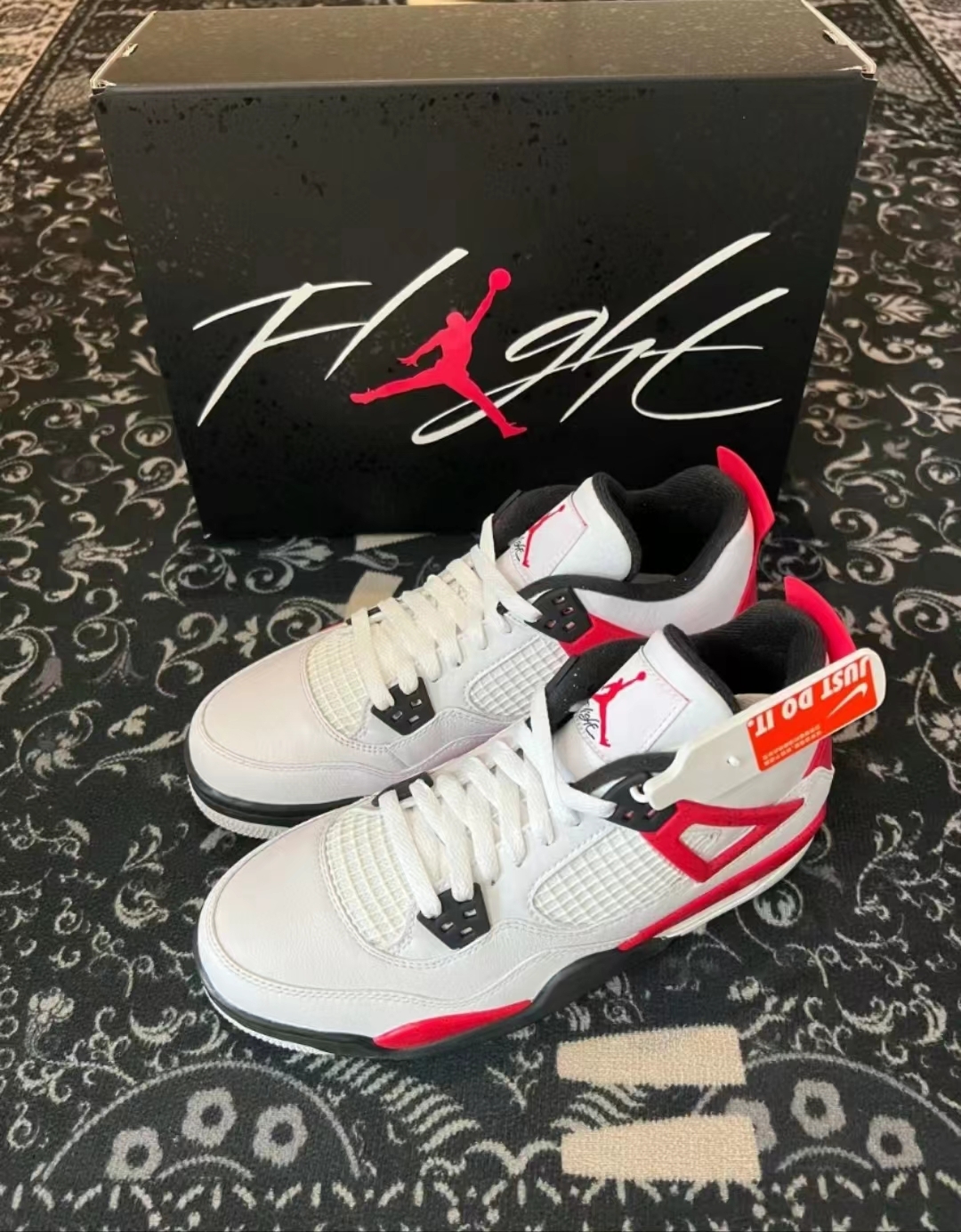 Jordan 4 Retro Red Cement DH6927-161 review Hugo
