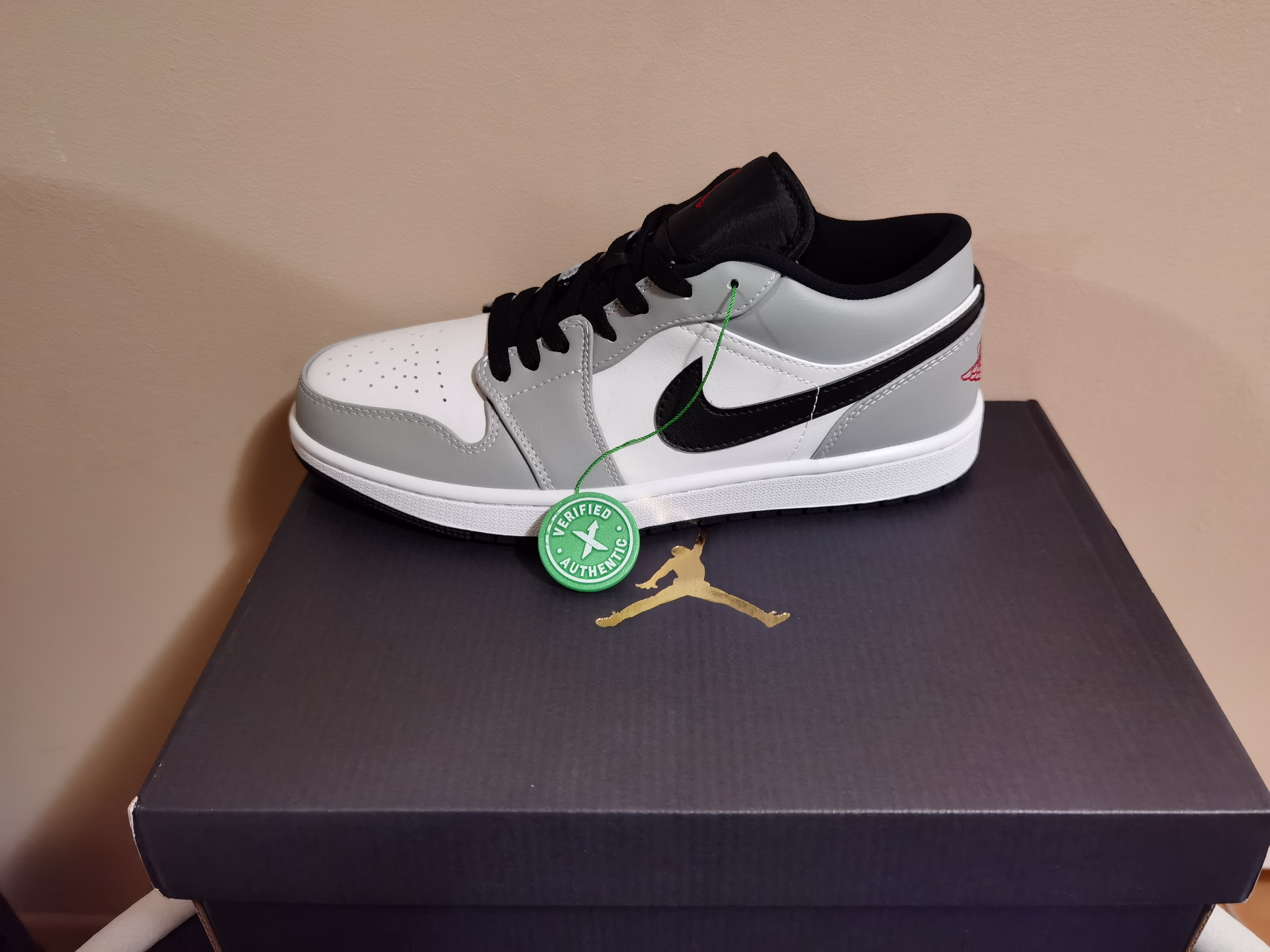 Jordan 1 Low Light Smoke Grey 553558-030 review Marko 01