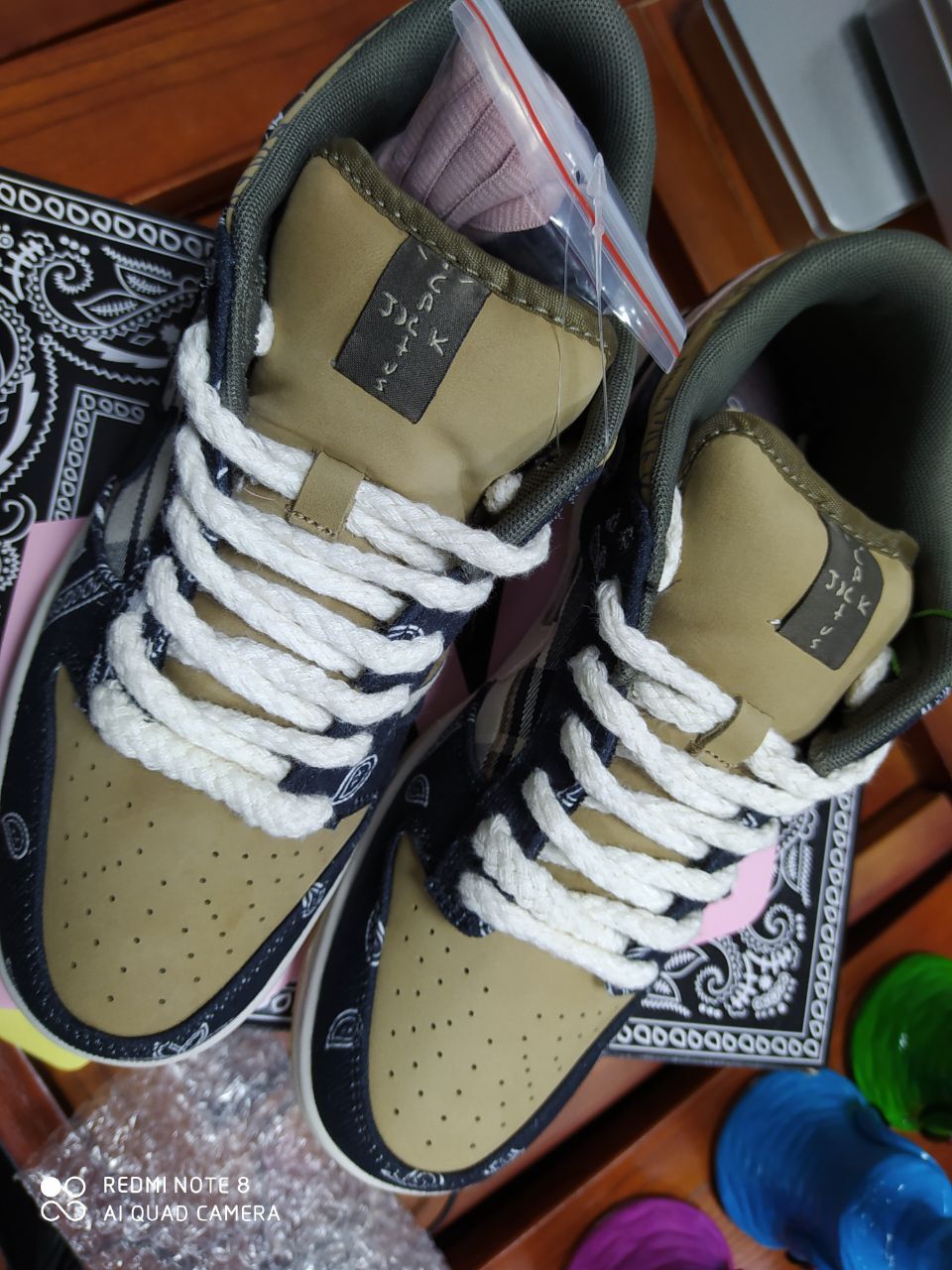Travis Scott x Nike SB Dunk Low CT5053-001  review Chasely