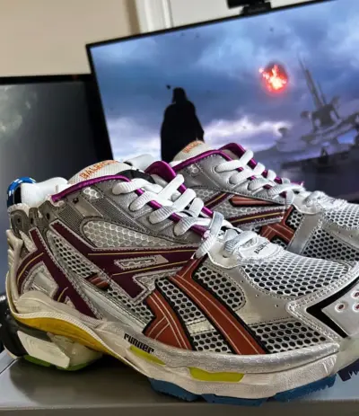 Balenciaga Runner Sneaker Grey 677402 W3RB6 8123 review Laban
