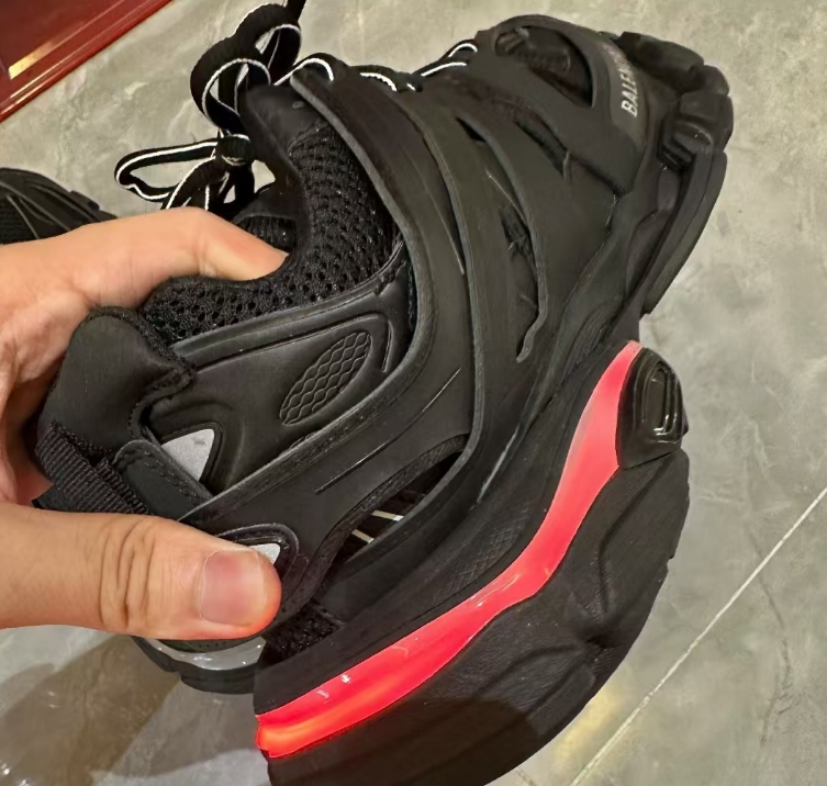 Balenciaga Track LED Black 555032 W1GB7 1000 review marlon 00