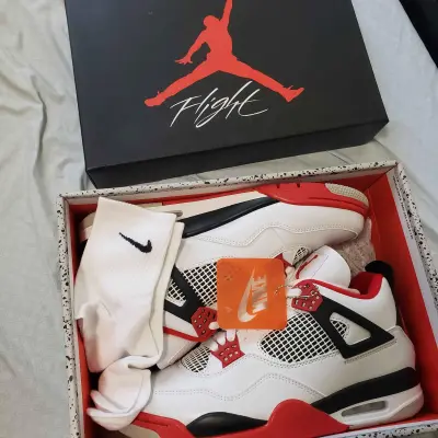 Jordan 4 Retro Fire Red DC7770-160  review Lynard