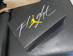 Jordan 4 Retro Thunder DH6927-017 review Diego 01
