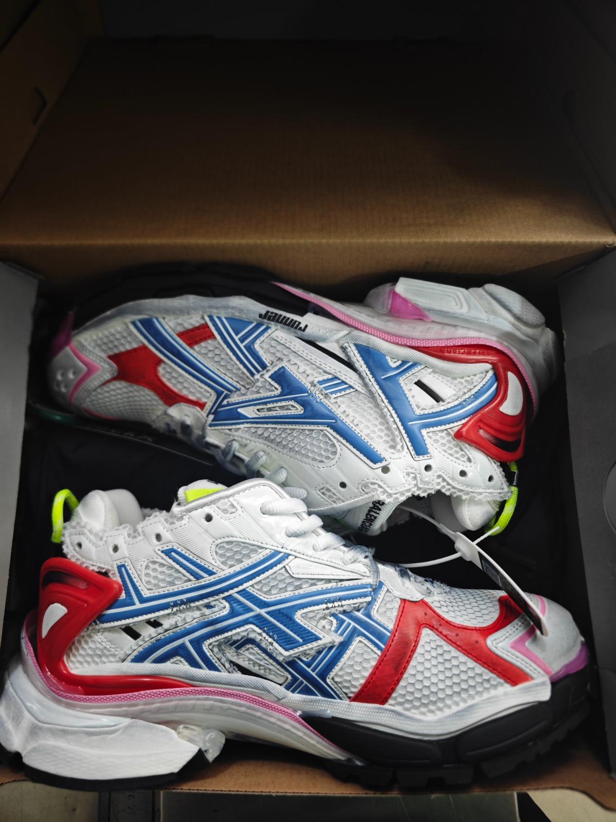 Balenciaga Runner White Blue Red 677402 W3RB6 9645 review Mark