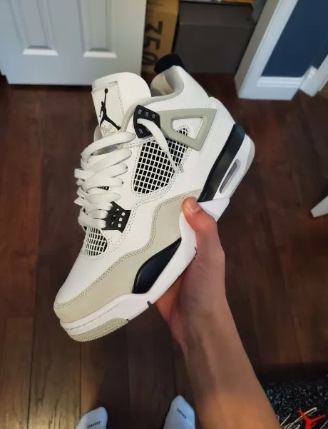 Air Jordan 4 Retro Military Black DH6927-111 review Ian 02