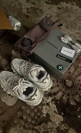 Balenciaga Tess S.White 542436 W1GB7 6509  review Wilson 00