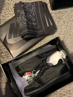 Travis Scott x Air Jordan 1 Retro Low OG SP Black Phantom DM7866-001 review E