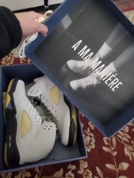 Jordan 5 Retro A Ma Maniére Dawn FZ5758-004  review R 02