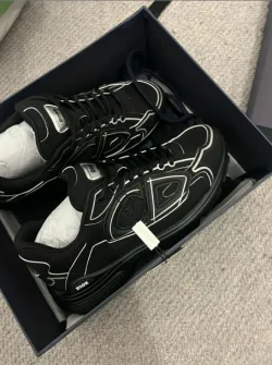 B30 Triple Black 3SN279ZRF_H900 review P