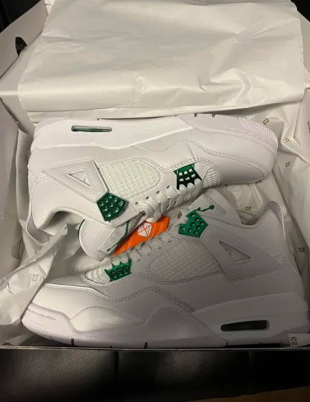 Jordan 4 Retro Metallic Green CT8527-113  review F