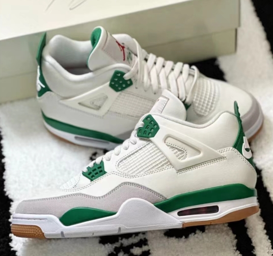Air Jordan 4 Pine Green DR5415-103  review Aajie