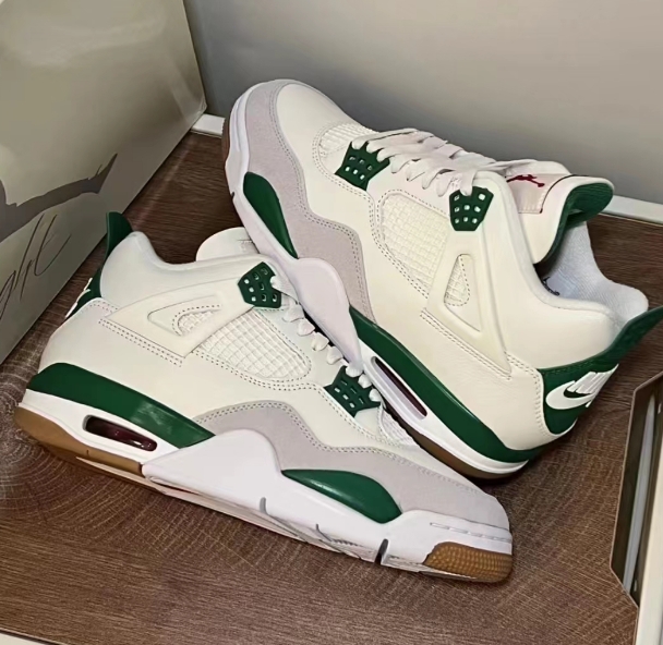 Air Jordan 4 Pine Green DR5415-103  review Gianluca