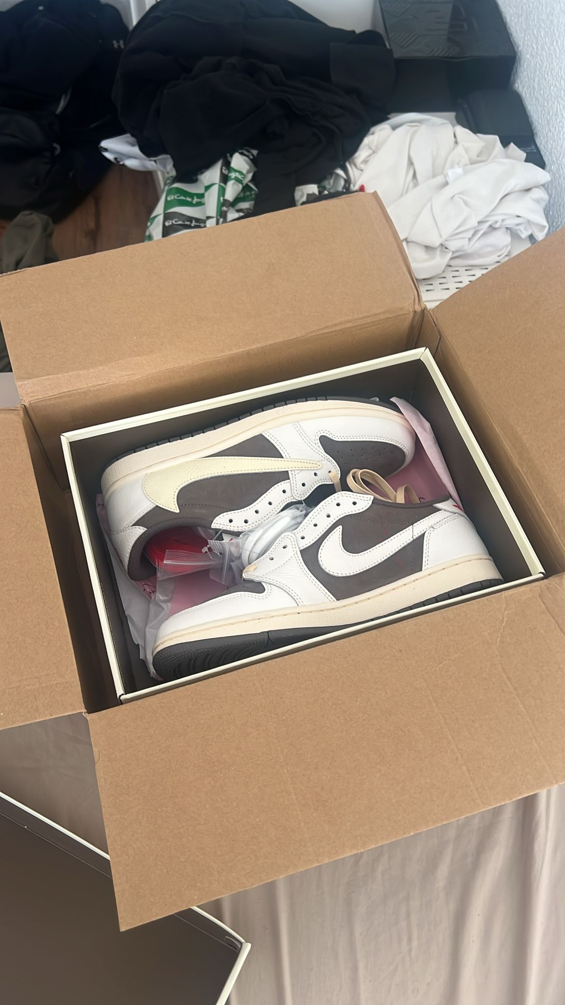 Jordan 1 Retro Low OG SP Travis Scott Reverse Mocha DM7866-162  review Alejandro 03
