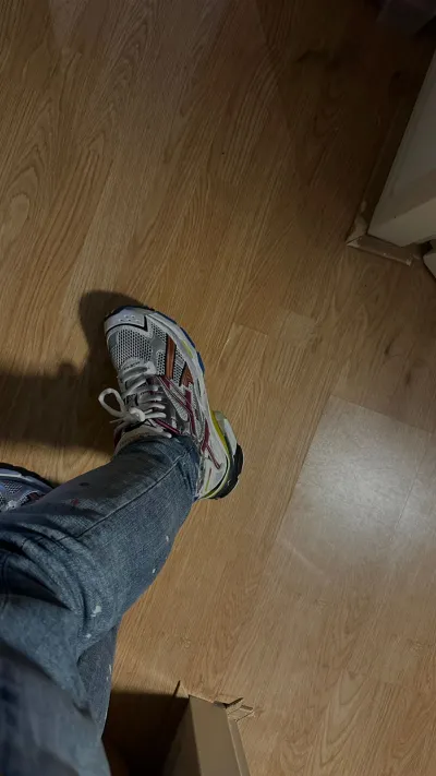 Balenciaga Runner Sneaker Grey 677402 W3RB6 8123 review Asya 00