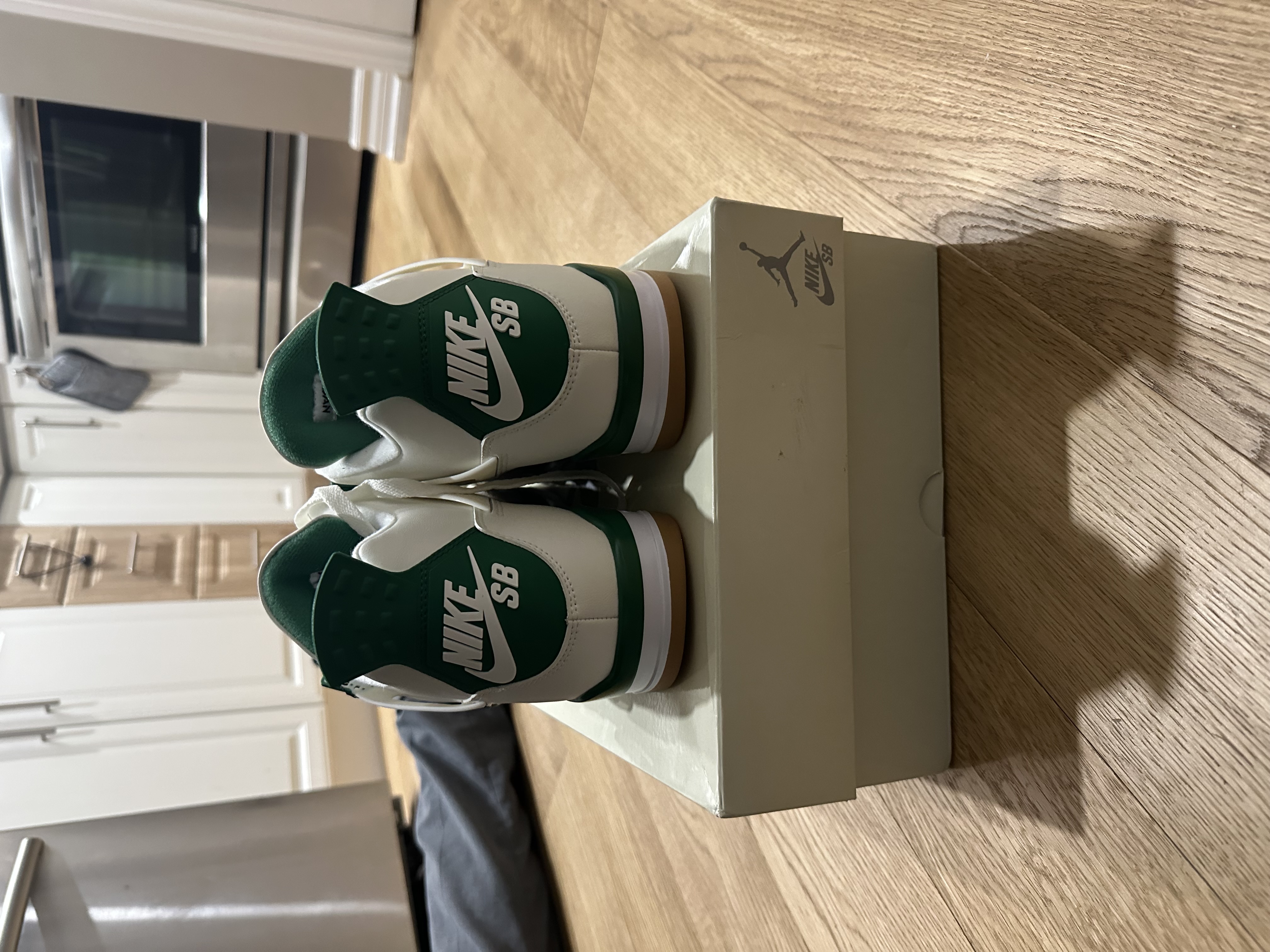 Jordan 4 Retro SB Pine Green DR5415-103  review riley 01