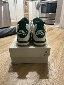 Jordan 4 Retro SB Pine Green DR5415-103  review riley 02
