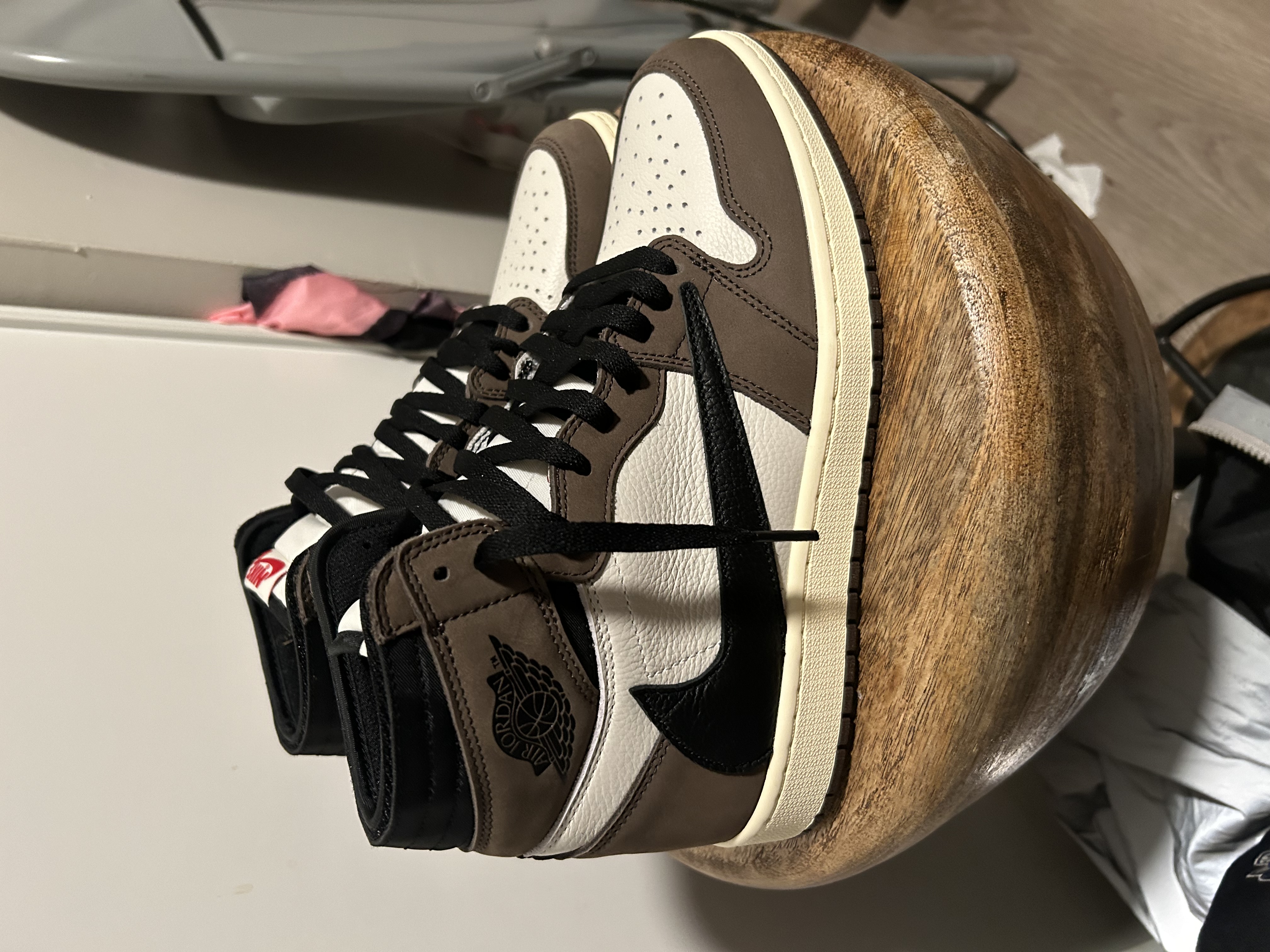 Air Jordan 1 Retro High OG Travis Scott CD4487-100  review Courtney Johnson 00