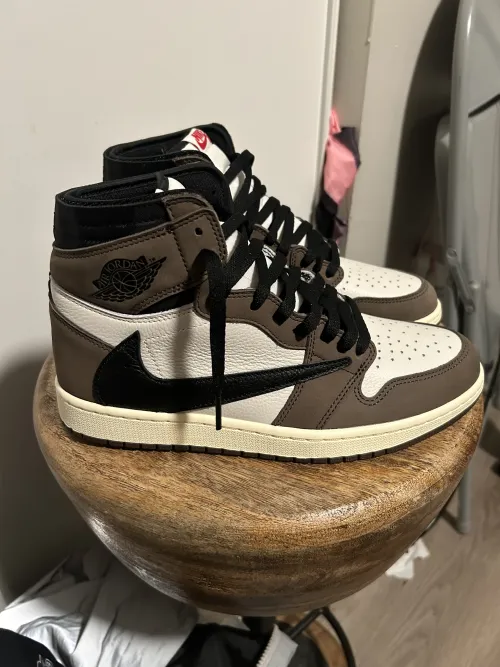Air Jordan 1 Retro High OG Travis Scott CD4487-100  review Courtney Johnson