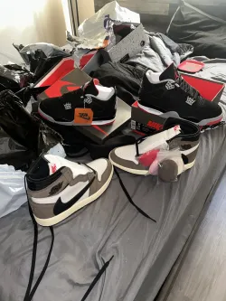 Air Jordan 1 Retro High OG Travis Scott CD4487-100  review Courtney Johnson 02