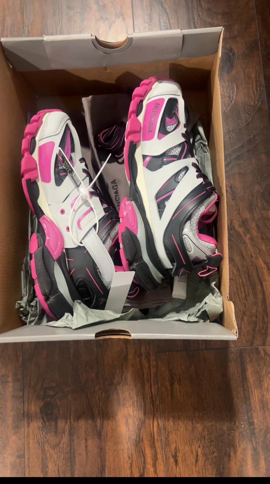 Balenciaga Track LED Grey Pink Black 555032 W3AD 31252 review julien