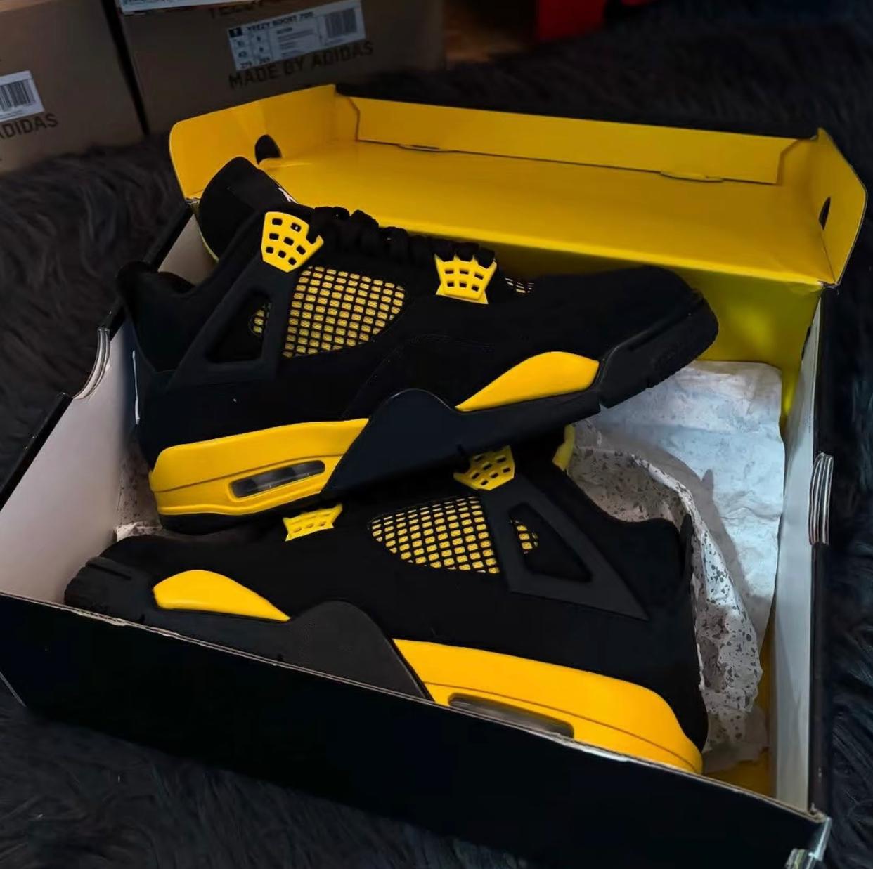 Air Jordan 4 Retro Thunder  DH6927-017 review Jeremy