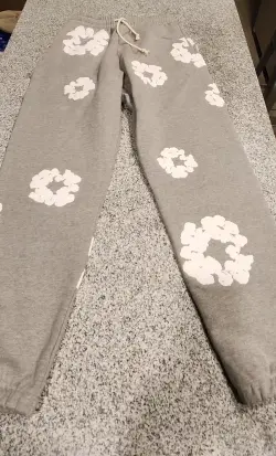 Denim Tears The Cotton Wreath Sweatpants Grey review brandon 01