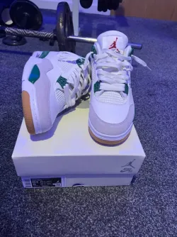 Jordan 4 Retro SB Pine Green DR5415-103  review Mark  02