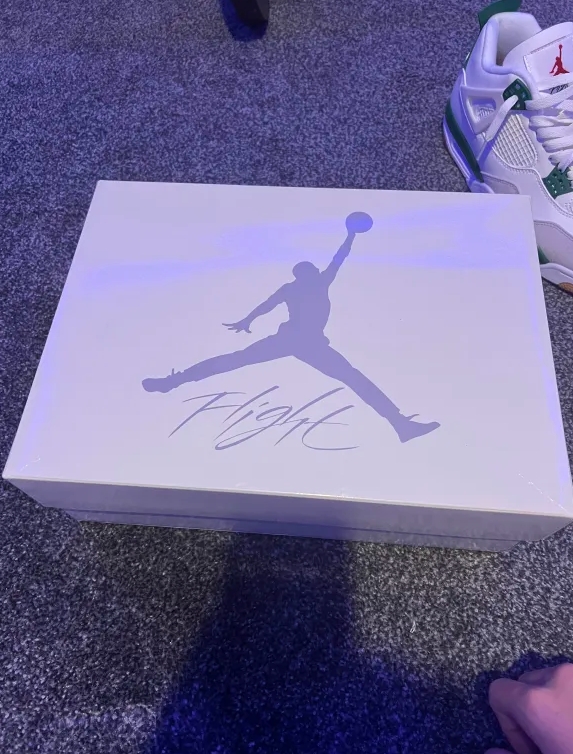 Jordan 4 Retro SB Pine Green DR5415-103  review Mark 03