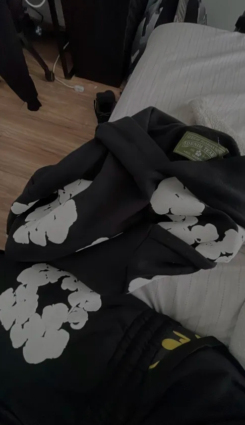 Denim Tears The Cotton Wreath Sweatshirt Black review Jerry