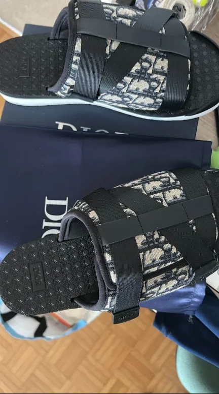 Alpha Sandal Oblique review Baldwin