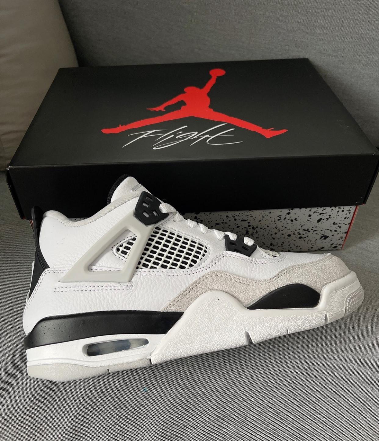 Nike Air Jordan 4 Retro Military Black DH6927-111 review Florence 01